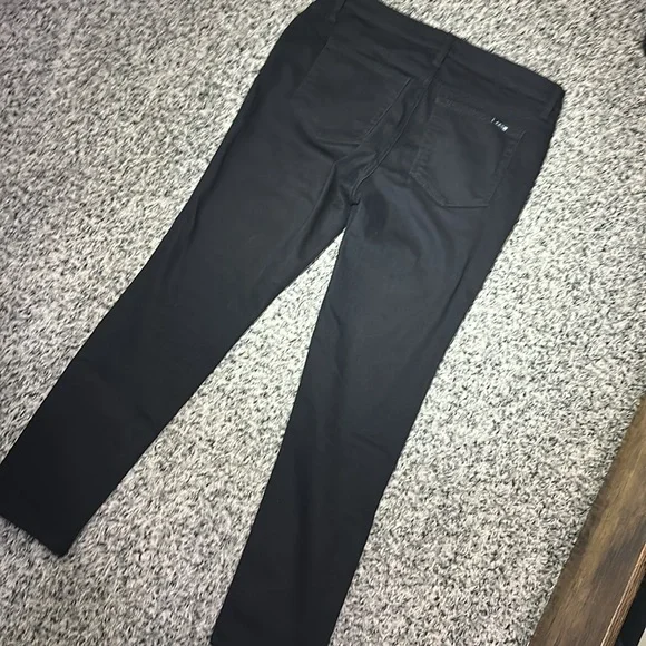 Men’s Joe’s black jeans. In great condition, size 31 W, and a bit short. - Picture 4 of 6